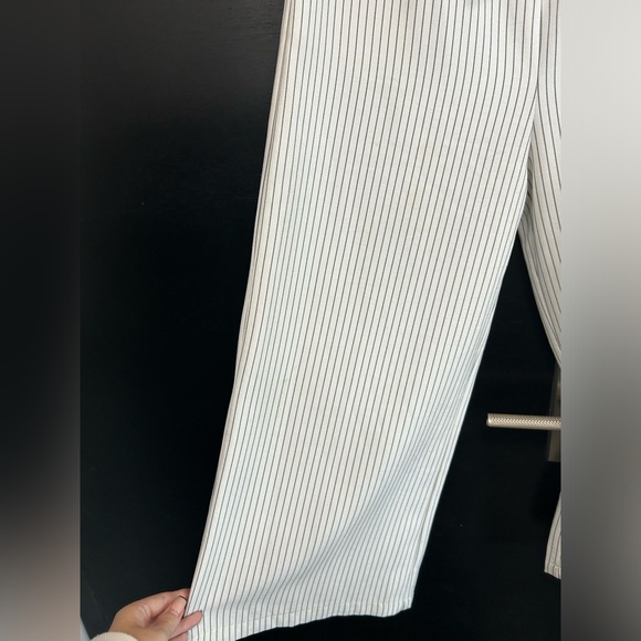 Pin Stripe Romper - Picture 4 of 7